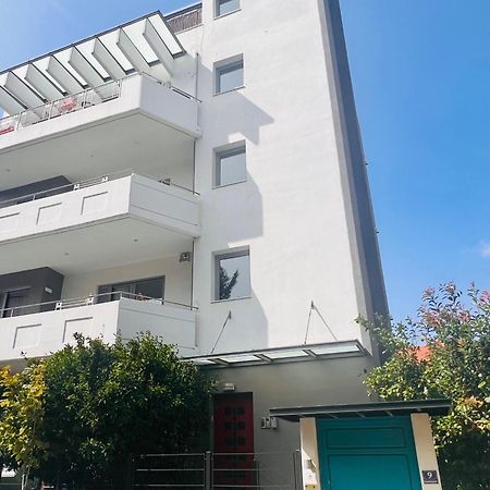 Green Apartment Near Marousi Hospitals & Oaka, By Promoshomes Maroussi المظهر الخارجي الصورة