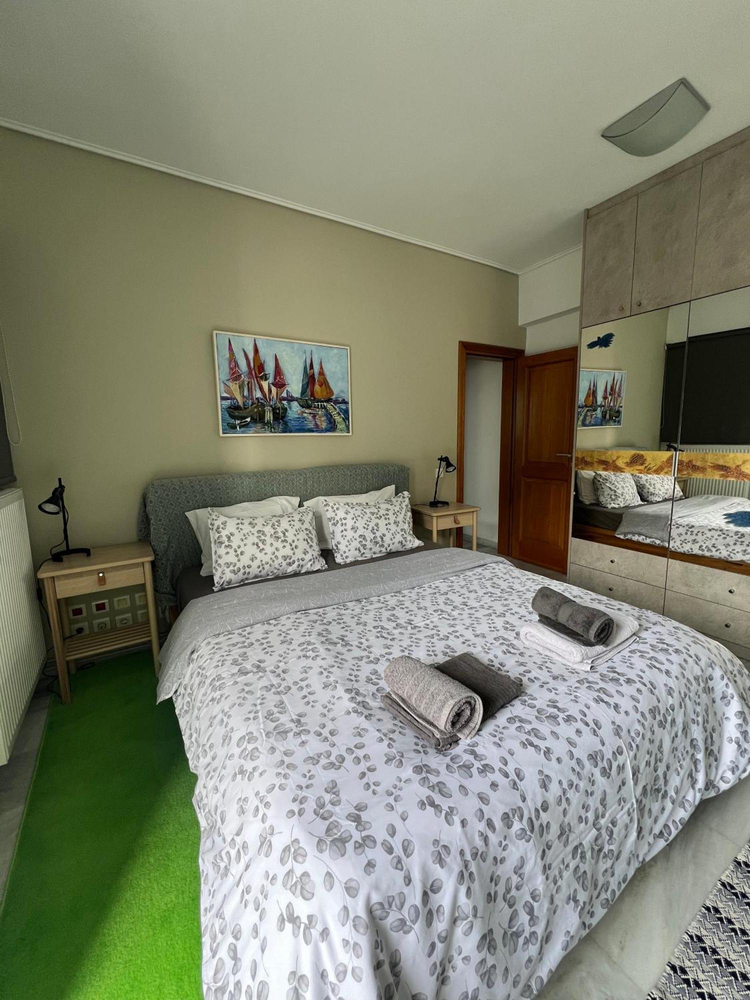Green Apartment Near Marousi Hospitals & Oaka, By Promoshomes Maroussi المظهر الخارجي الصورة