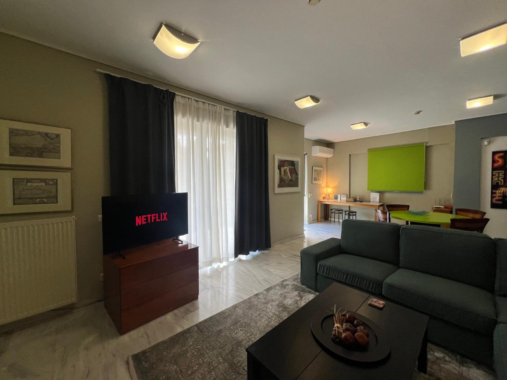 Green Apartment Near Marousi Hospitals & Oaka, By Promoshomes Maroussi المظهر الخارجي الصورة